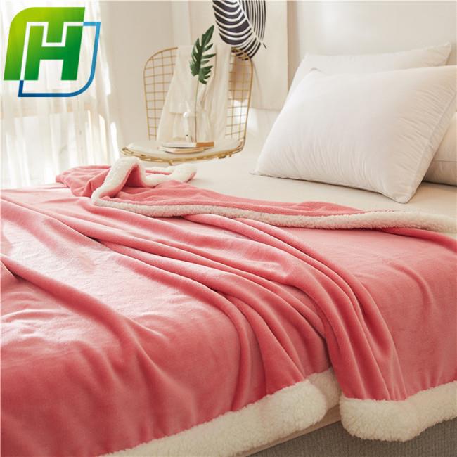 Flannel sherpa blanket (2)